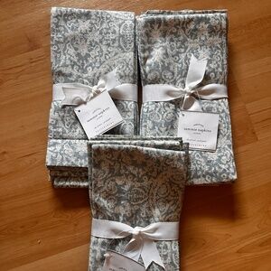Pottery Barn (3) sets of 4  Sammie Print Cotton Napkins Blue